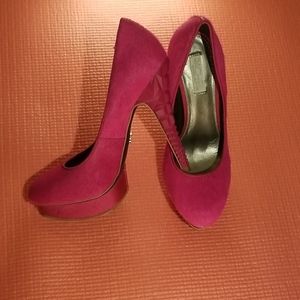 *Rachel Roy*pink heels*